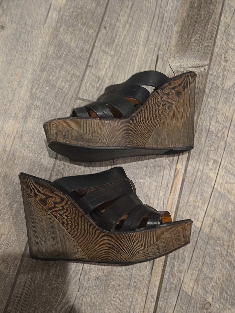 Buckle Black Strappy Leather Wedge Sandals with Wood-Effect Platform